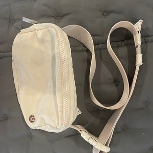 White Lululemon Everyday Belt Bag 1L